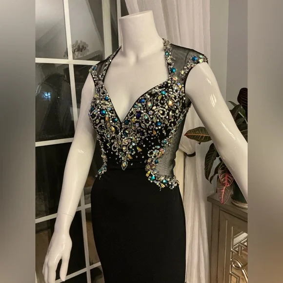 Mac Duggal Prom Event Black Beaded Evening Gown Embellished Bodice Woman Size 4 - Picture 14 of 16